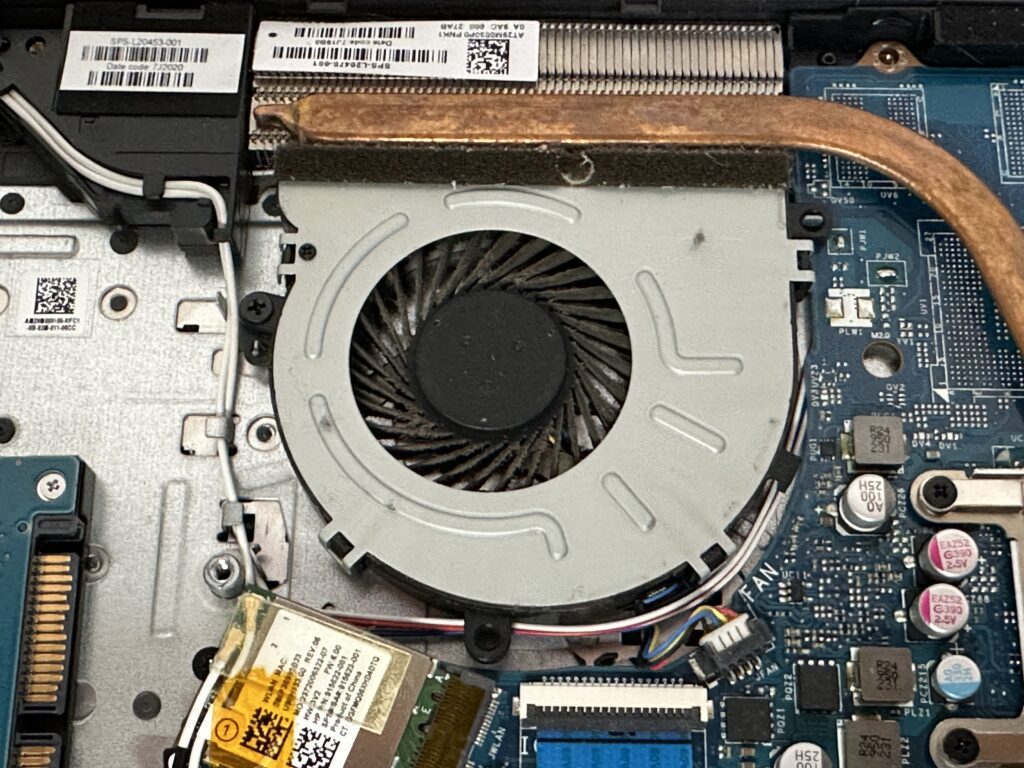 HP 250 G7のCPUファン