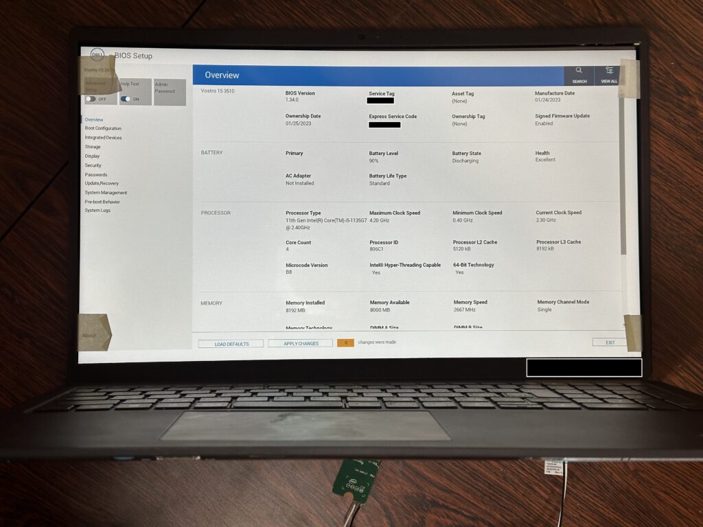 Vostro 15 3510 液晶パネル交換後の仮組テスト中