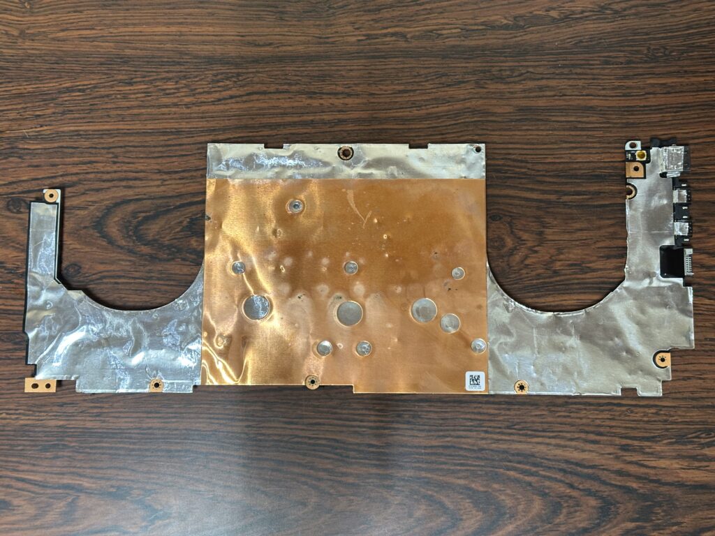 Yogo S740 15IRH マザーボード裏面