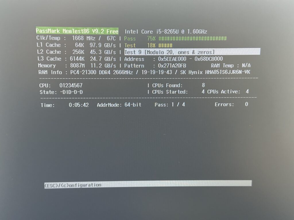 HP 250 G7のメモリ検査中