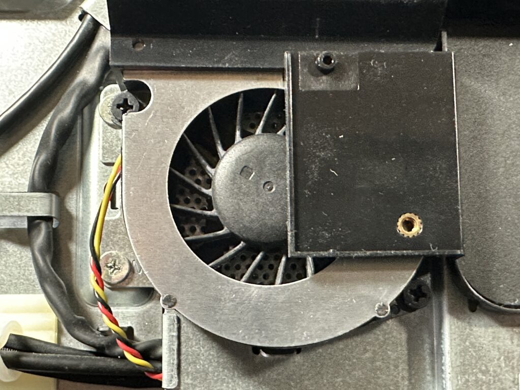 Inspiron one 2230 ファン清掃後