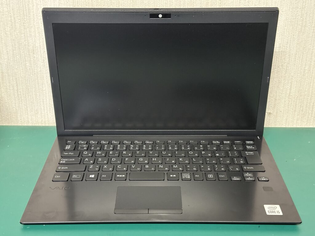 VJPG13C11N 動作が遅い、ファンが回っていない