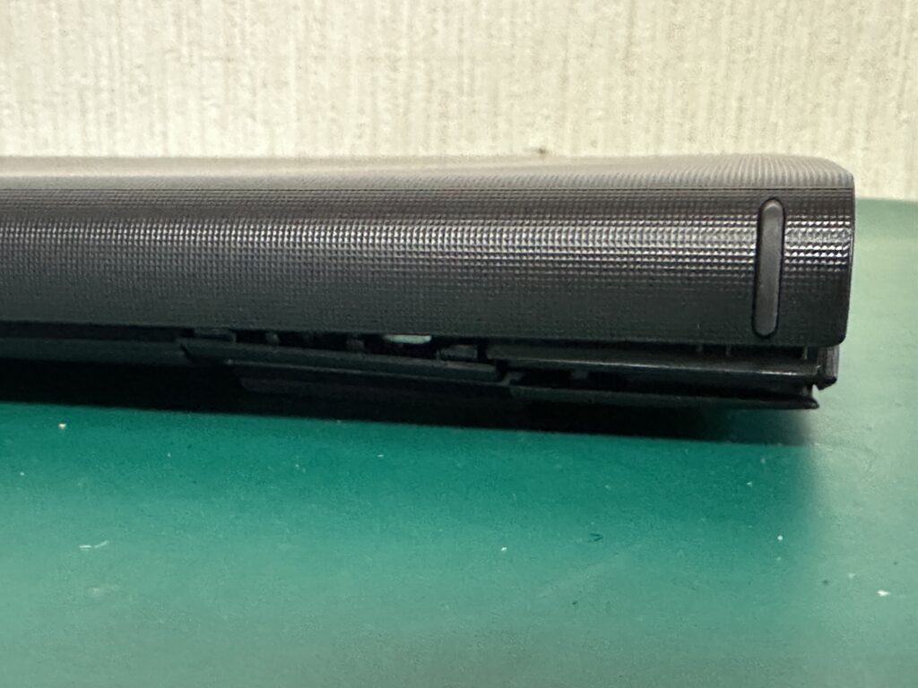 Vostro 15 3510 ヒンジ故障