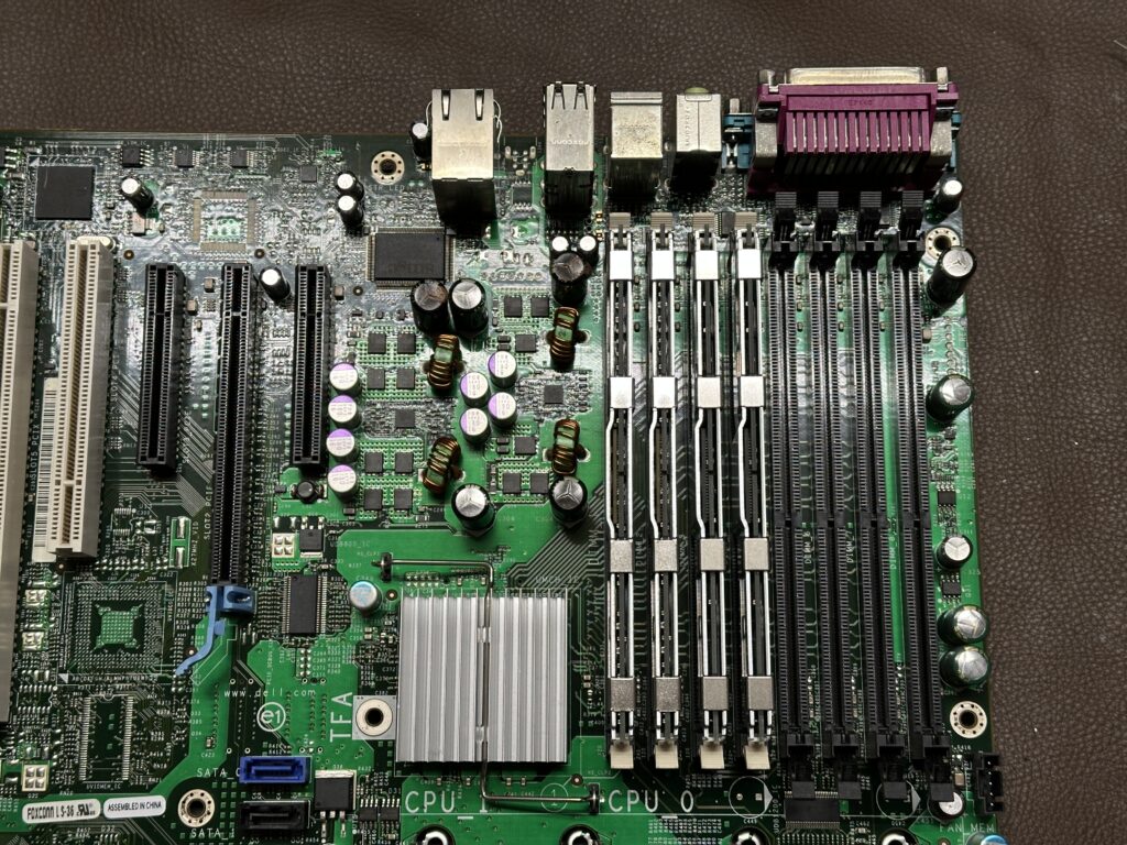 Precision 490 電源が入らない コンデンサ交換